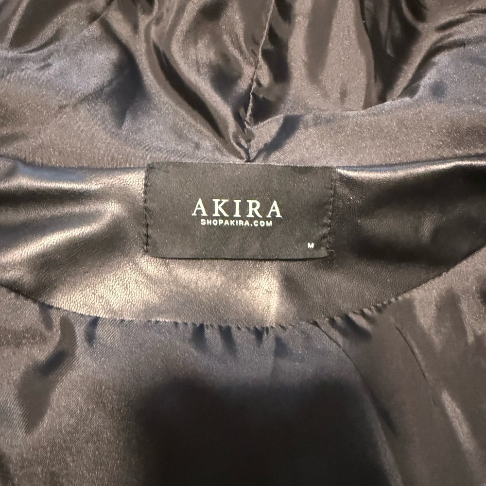 COPY - Akira fake fur cropped hooded puffer - Picture 4 of 5